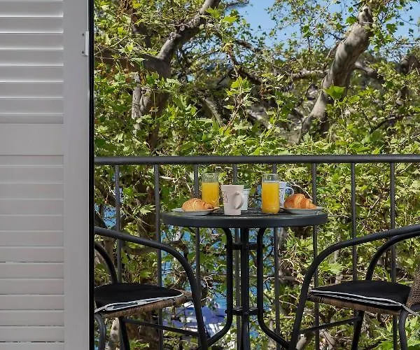 Riva Апартаменти *